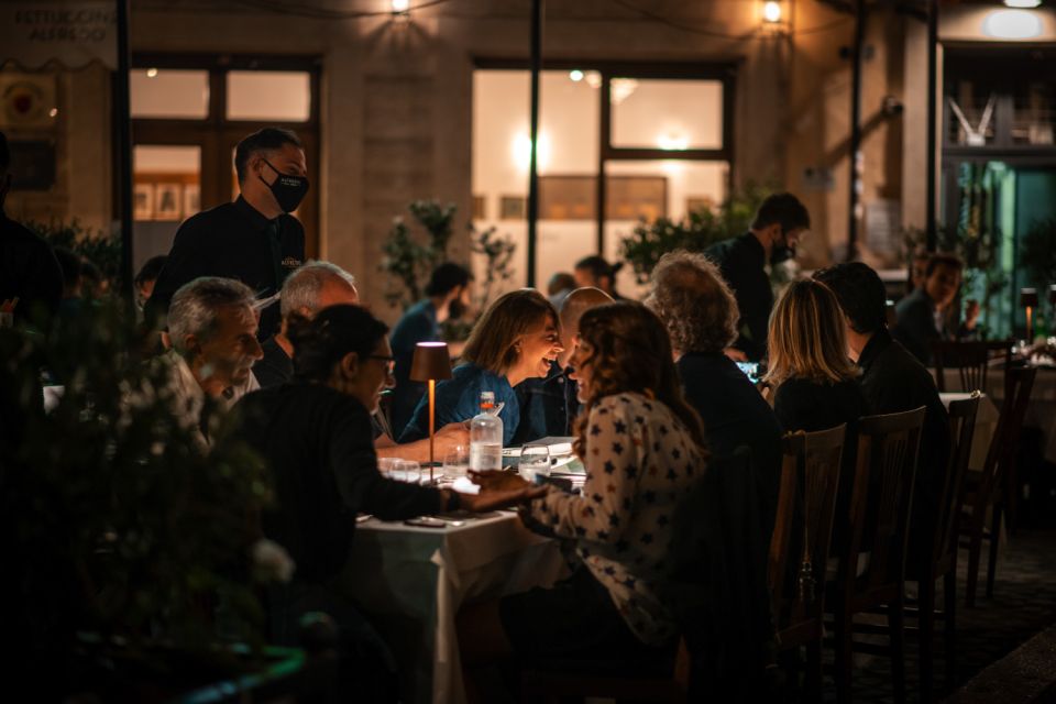 Alfredo alla Scrofa Restaurant in Rome: Eat Like a Star - The Star-Seat Atmosphere Without the Tourist Trap