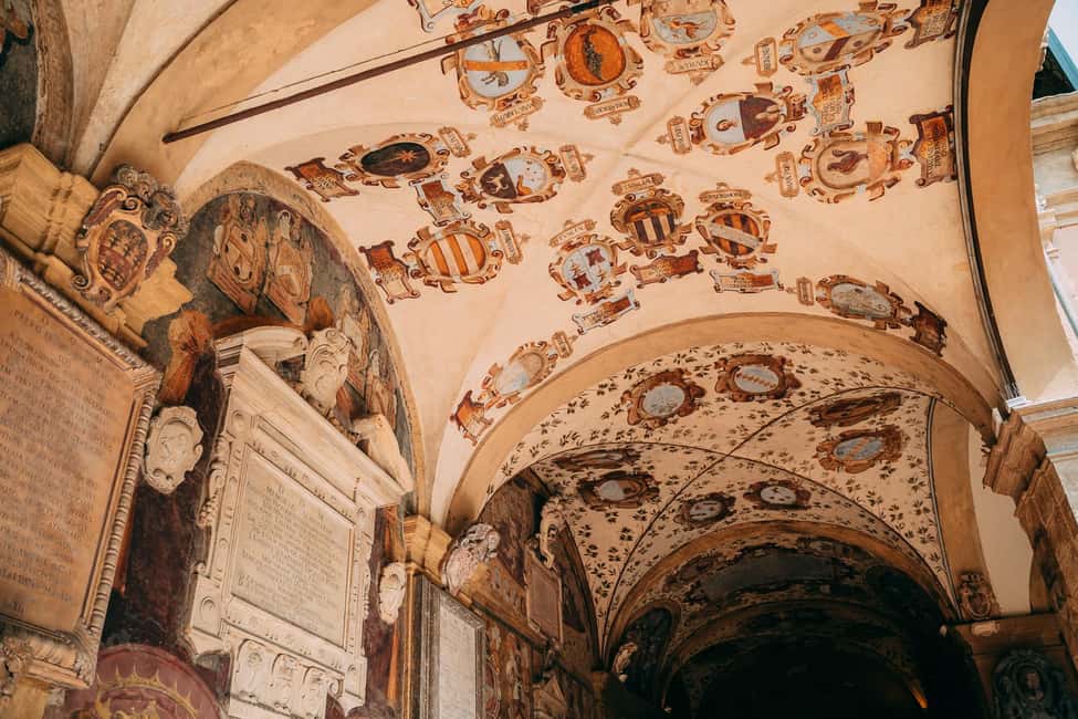 Bologna: Small-Group Tour with the Historic Archiginnasio - Porticos and pacing: how to enjoy the walking without getting sore