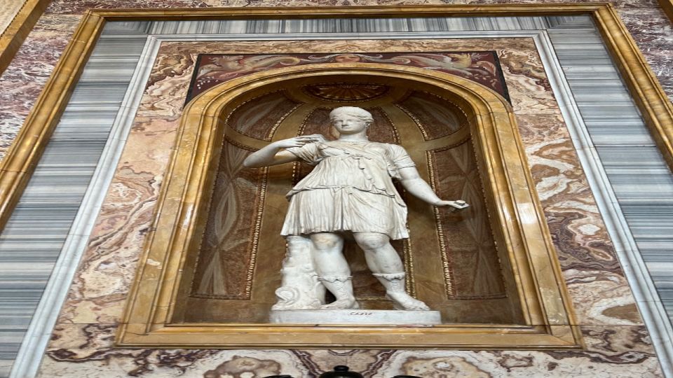 Borghese Gallery Guided Tour with priority entrance - What to watch for: closed rooms, rules, and the pace