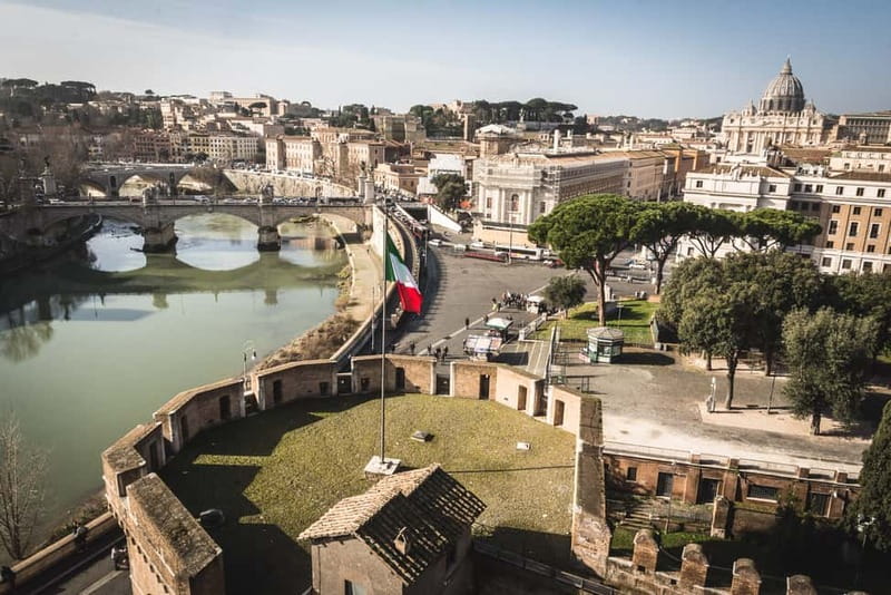 Castel Sant'Angelo Skip-the-Line Entry & Optional Audioguide - Castel Sant’Angelo’s story: from tomb to fortress to papal rooms