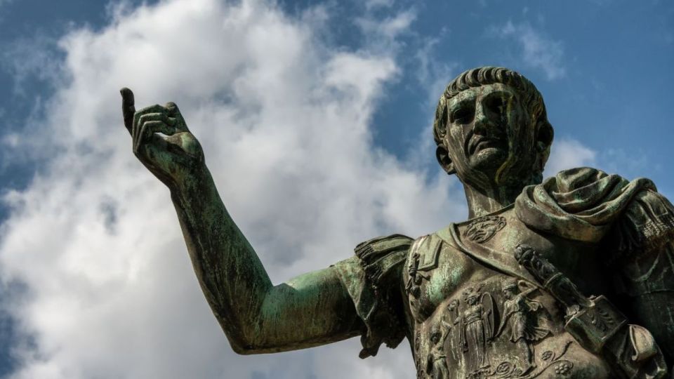 Colosseum: Gladiator’s Gate & Arena Floor Experience - The Hot-Day Reality: What to Pack and How to Survive the Route