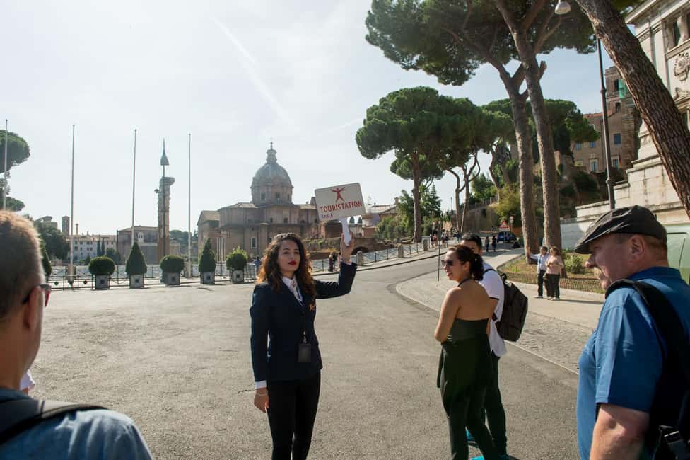 Colosseum & Roman Forum Semi-Private Guided Tour - Piazza Venezia to Campidoglio: Getting Oriented Fast