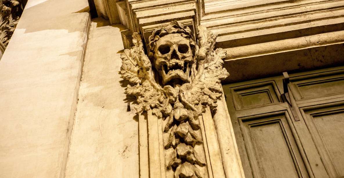 Dark Heart of Rome: Facts, Legends, and Mystery Tour - Where you meet and how to spot your guide without stress