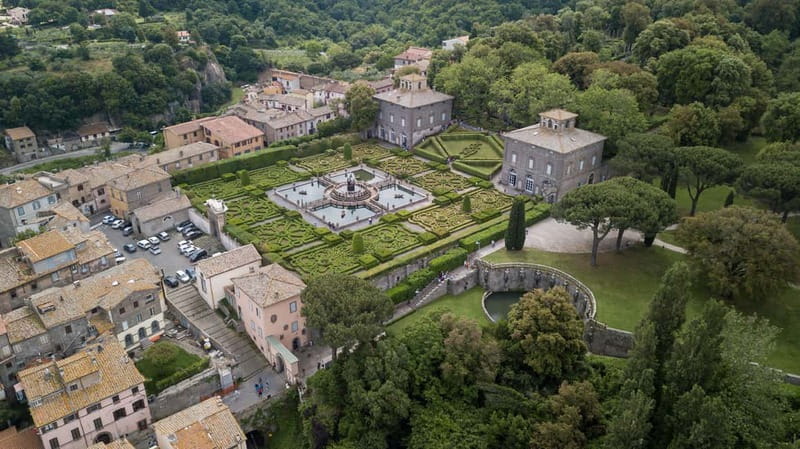 Day trip Frm Rome: Civita di Bagnoregio & Villa Lante Garden - Civita di Bagnoregio: the cliff walk with real medieval mood