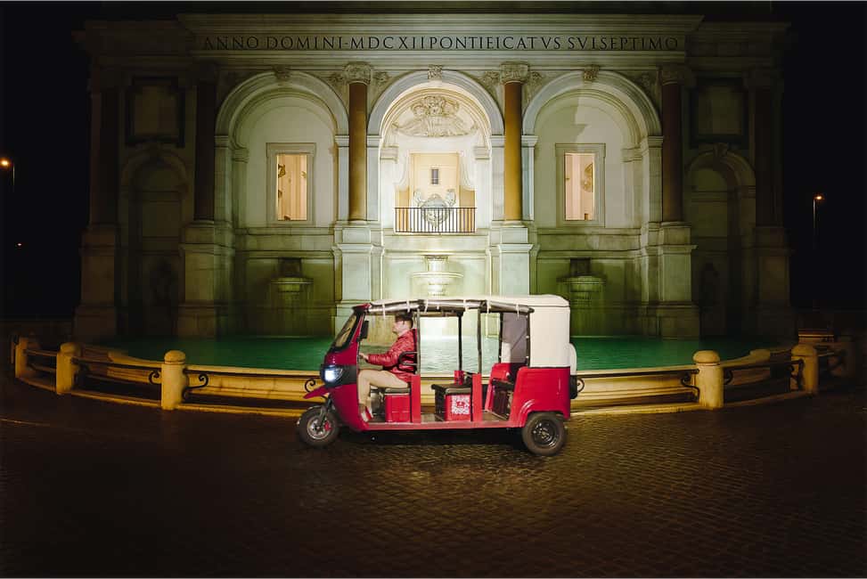 E-Tuk Tour: Rome by Night - From Piazza di Spagna to Trevi: the classic lighting hits different