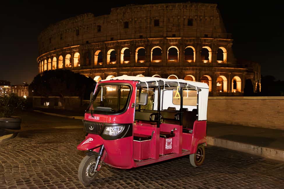 E-Tuk Tour: Rome by Night - Piazza del Popolo: a meeting of symmetry and atmosphere