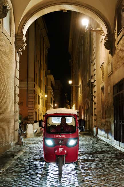 E-Tuk Tour: Rome by Night - Aventine Keyhole and Capitoline Hill: the side of Rome with quieter drama