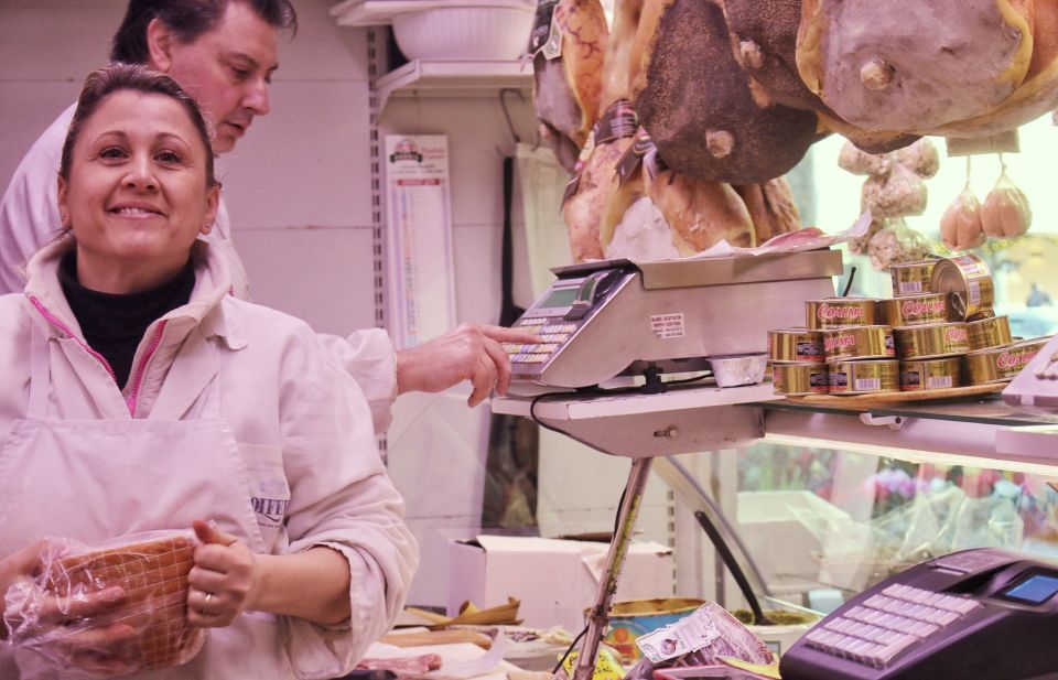 Eat Like a Roman - Traditional Food, Local Market & History - Pizza in an Old Bakery Since 1915