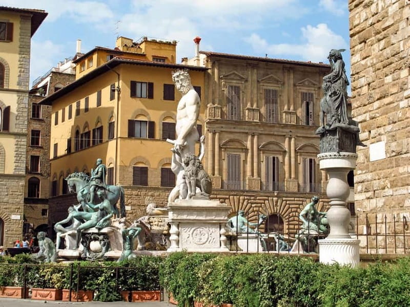 Florence in 1 Day: Renaissance Tour from Rome - Ponte Vecchio over the Arno: slow down for one real highlight