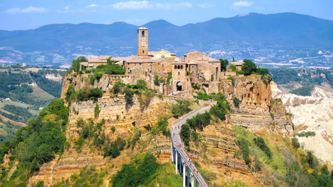 From Rome: Bagnoregio & Orvieto Day Trip with Wines & Lunch - From Piazza del Popolo to Umbria: the rhythm of this long day