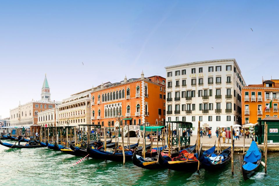 From Rome: Day Trip to Venice by High-Speed Train - Bridge of Sighs: quick photo, real atmosphere