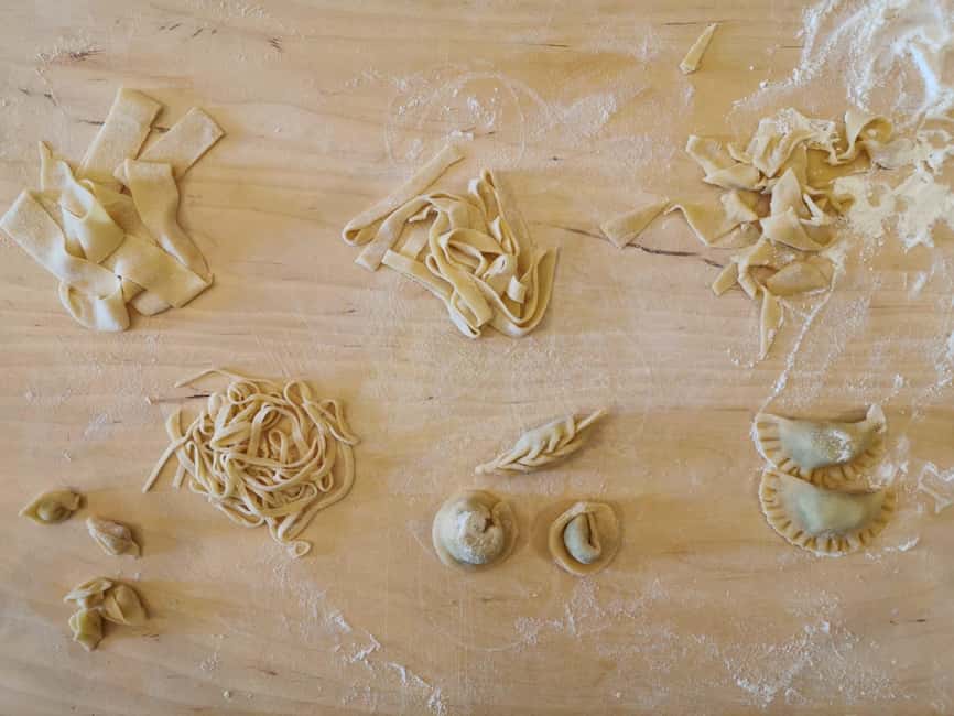 From Rome: Pasta Masterclass & Wine Tour in the Vineyard - Wine Tasting on a Boutique Family Farm