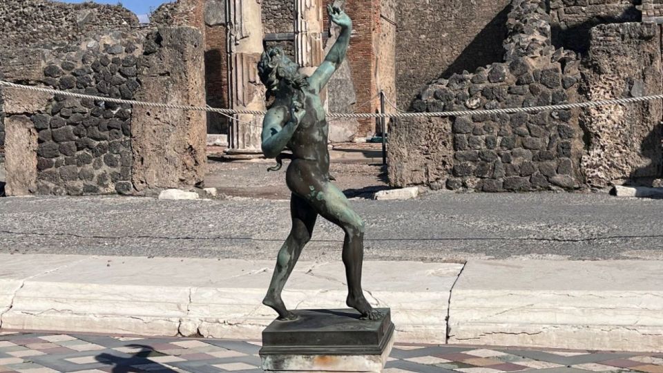 From Rome: Pompeii and Naples Day Trip by High-Speed Train - Termini check-in to Pompeii shuttle: the handoff you want on a day trip