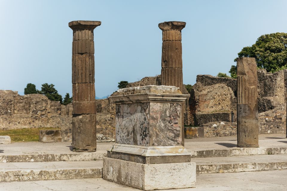 From Rome: Pompeii Day Trip with Optional Vesuvius and Lunch - Should you book this Rome to Pompeii day trip with optional Vesuvius?