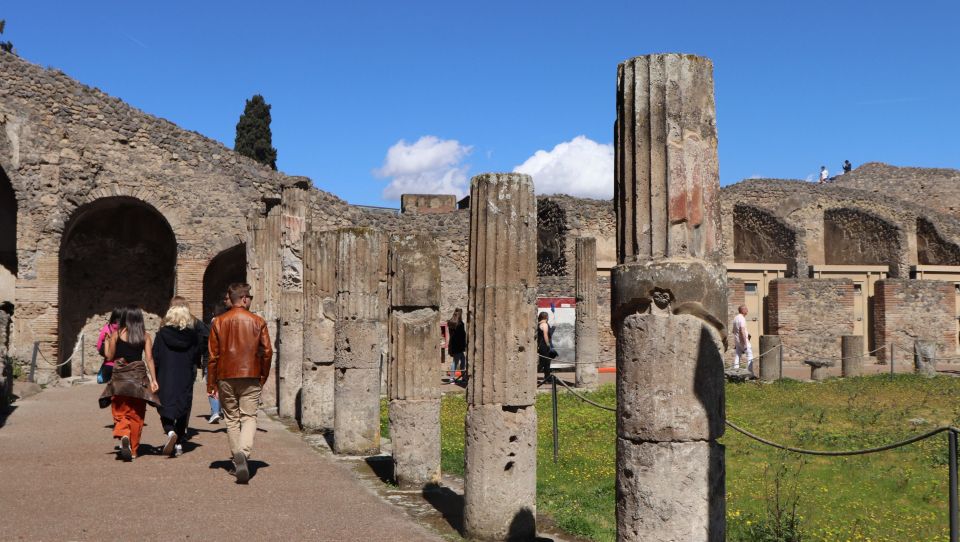 From Rome: Pompeii, Positano and Amalfi Coast Day Trip - Price and Value: Why This Package Can Make Sense