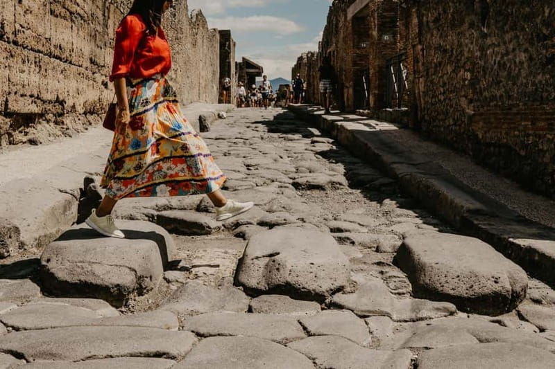 From Rome: Pompeii Ruins Tour with Expert Guide & Fast Train - Rome Termini to Naples: the Fast-Train Beat