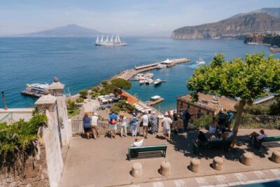 From Rome: Pompeii with Expert Guide & Amalfi Coast Day Trip - Pompeii with an archaeologist: what the guided walk really covers