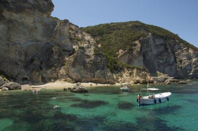 From Rome: Ponza Island Day Trip with Boat Excursion - The boat day: how the captain decides where you swim