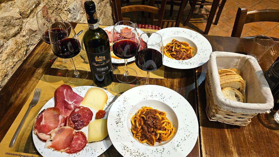 From Rome: Tuscany, Montepulciano Tour with Wine & Lunch - Key things that make this tour work