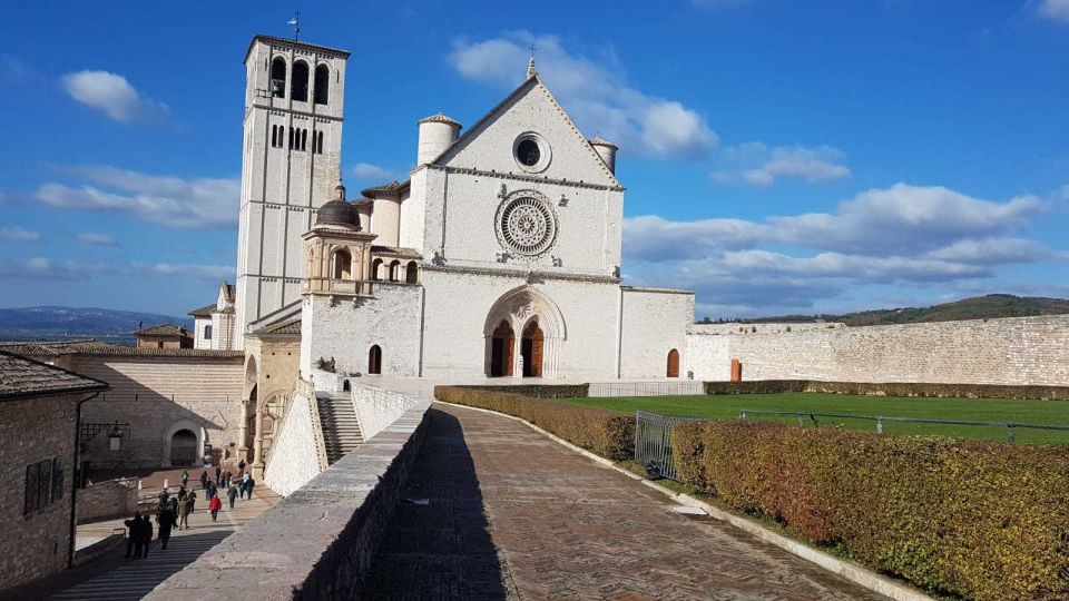 From Rome: Umbria, Assisi and Orvieto Day Tour - Orvieto Cathedral: Gothic drama with stained glass and mosaic detail