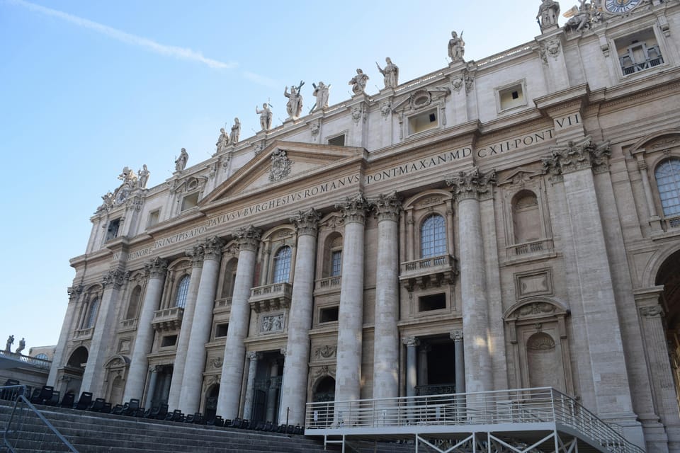 Historical and Spiritual Jorney in Papal Basilicas - Vatican Grottoes and St. Peter’s Basilica: big impact, practical pacing