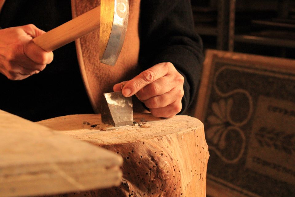 Mosaic-Making Workshop in Rome's Trastevere - Meet Nadia and Learn Mosaic Craft the Real Way