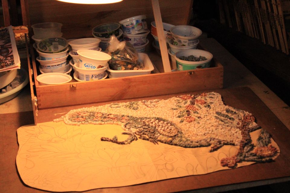 Mosaic-Making Workshop in Rome's Trastevere - English Support and How to Handle the Language Gap