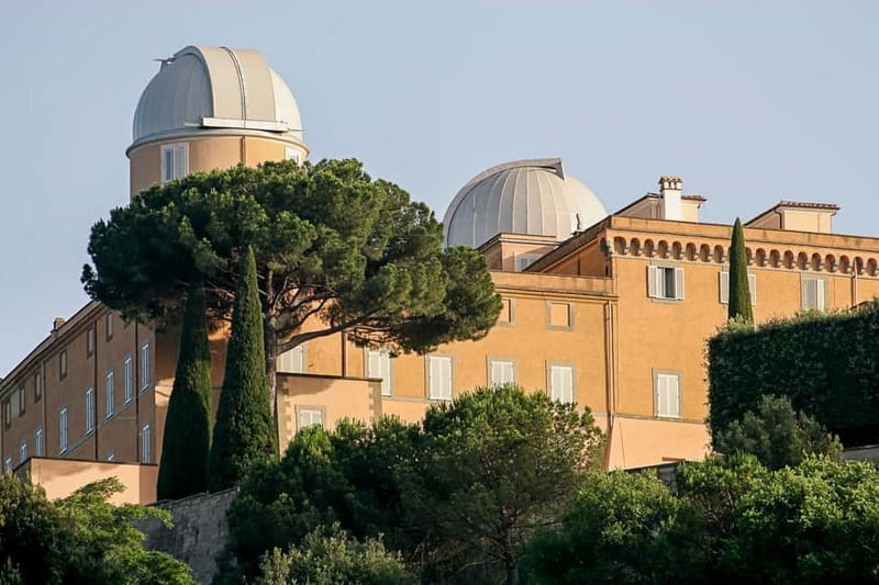 Papal Palace and Secret Garden Ticket and Audio Guide - Papal Palace of Castel Gandolfo: what you’re really seeing