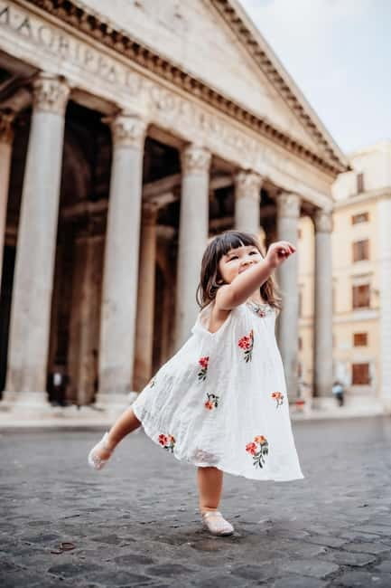 Photo Shoot in Rome with Vespa And Vintage Fiat 500 Options - Your photo package: 50 edited images from pro gear