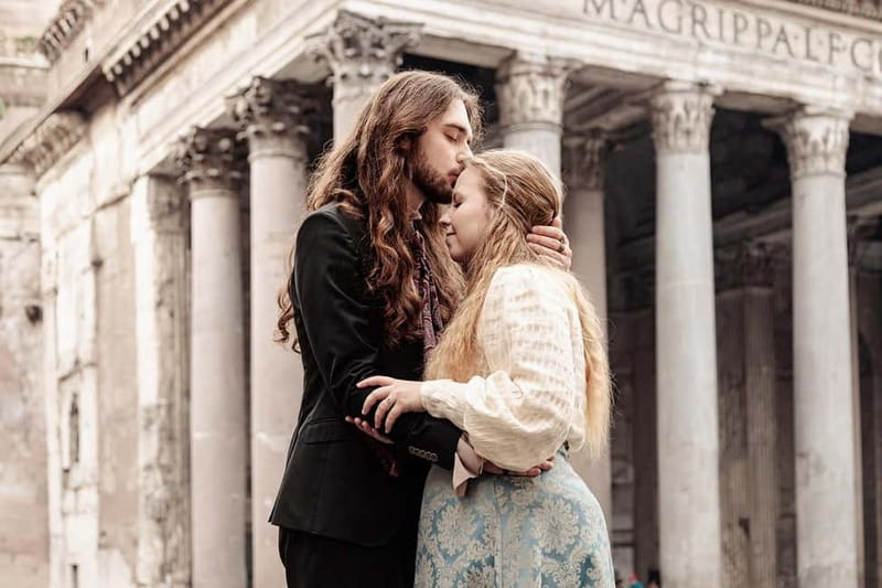 Photoshoot in Rome for couples - Trevi Fountain to the Spanish Steps: the romantic photo walk that actually works