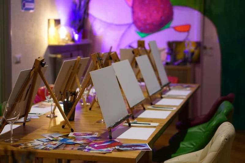 Rome: Afternoon Paint and Sip Experience in Piazza Navona - Practical tips so your afternoon goes smoothly