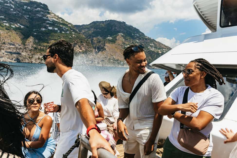 Rome: Amalfi Coast & Positano Day Trip with Coastal Cruise - Piazza del Popolo meet-up: easy to find, check-in can be messy