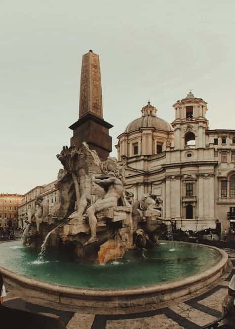 Rome: Angels and Demons, the illuminati path - Vatican City’s St. Peter’s Square: the big visual payoff