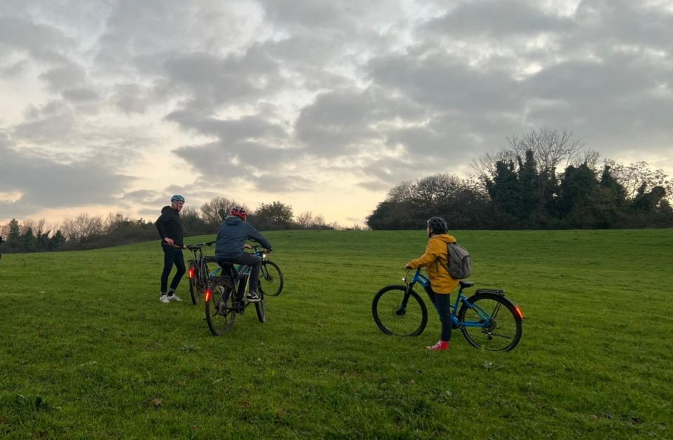 Rome: Appian Way & Catacomb Sunset E-bike Tour with Aperitif - Caffarella Park break: a breather that keeps the day fun