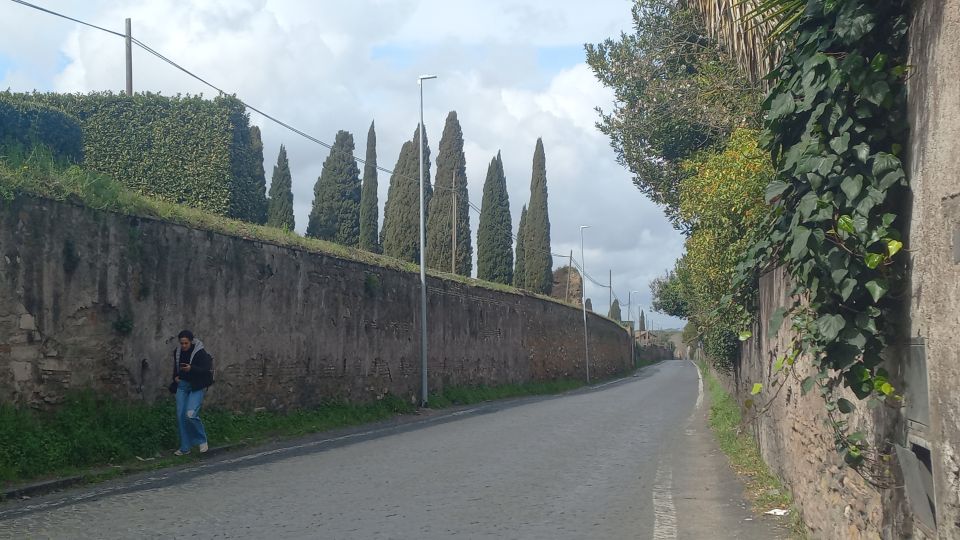 Rome: Appian Way Golf Cart Tour with Roman Catacombs Entry - How the cart ride actually feels in Rome traffic