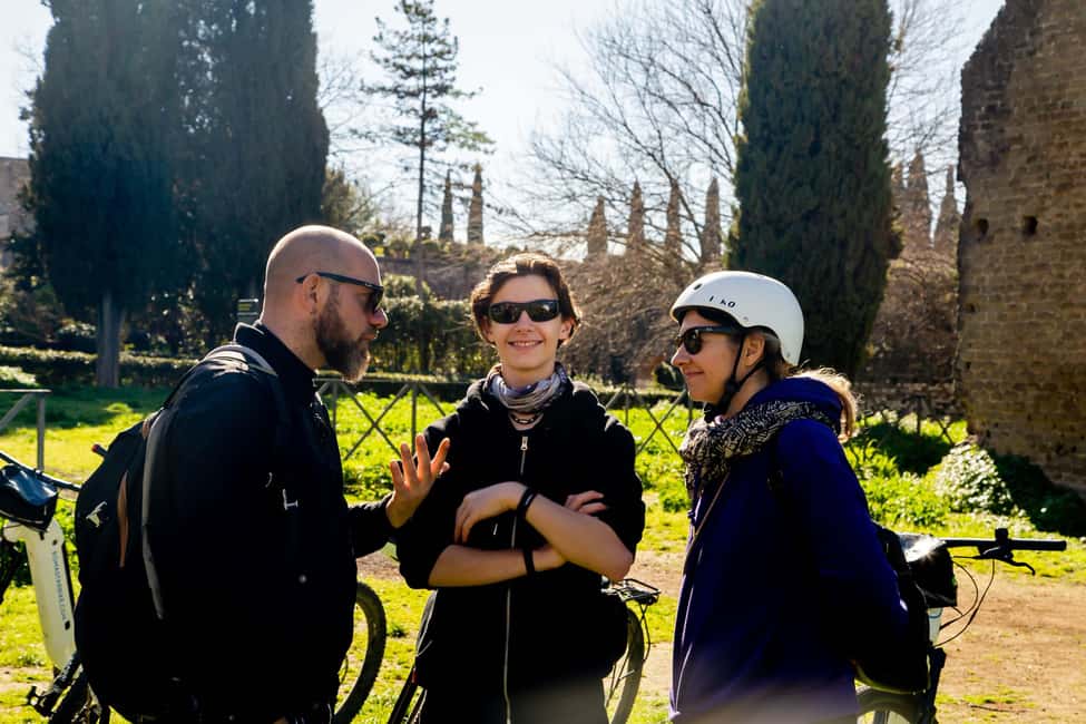 Rome: Appian Way Underground Catacombs Bike Tour with Lunch - Porta San Sebastiano to the Aurelian Walls: Iconic Rome, Without the Slog