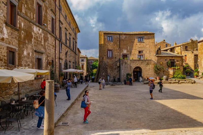 Rome: Assisi, Civita di Bagnoregio and Orvieto Day Tour - Assisi in About an Hour: St. Francis, Medieval Lanes, and Real Atmosphere