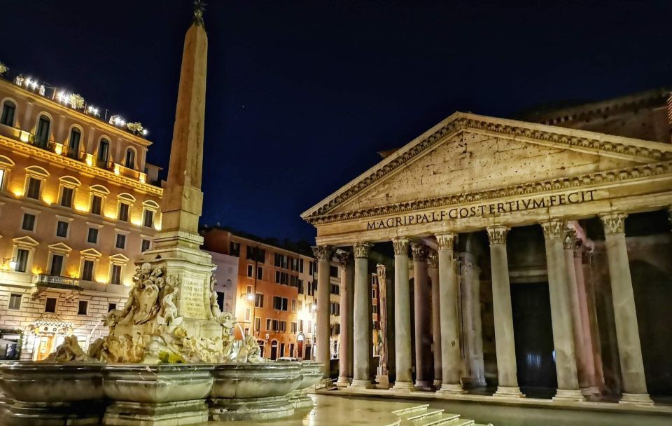 Rome at Twilight Tour Among the Piazzas and Fountains - Temple of Hadrian: a smaller stop with Roman “scale lessons”