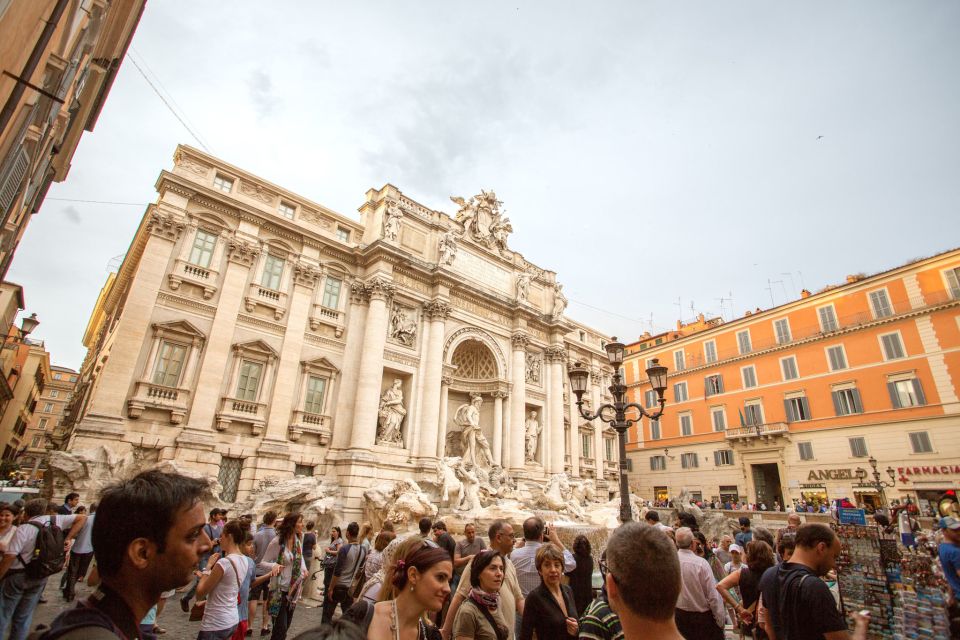 Rome by Night: 3-Hour Guided Walking Tour - Colosseum at Night: Floodlit Meaning, Not Daytime Rush