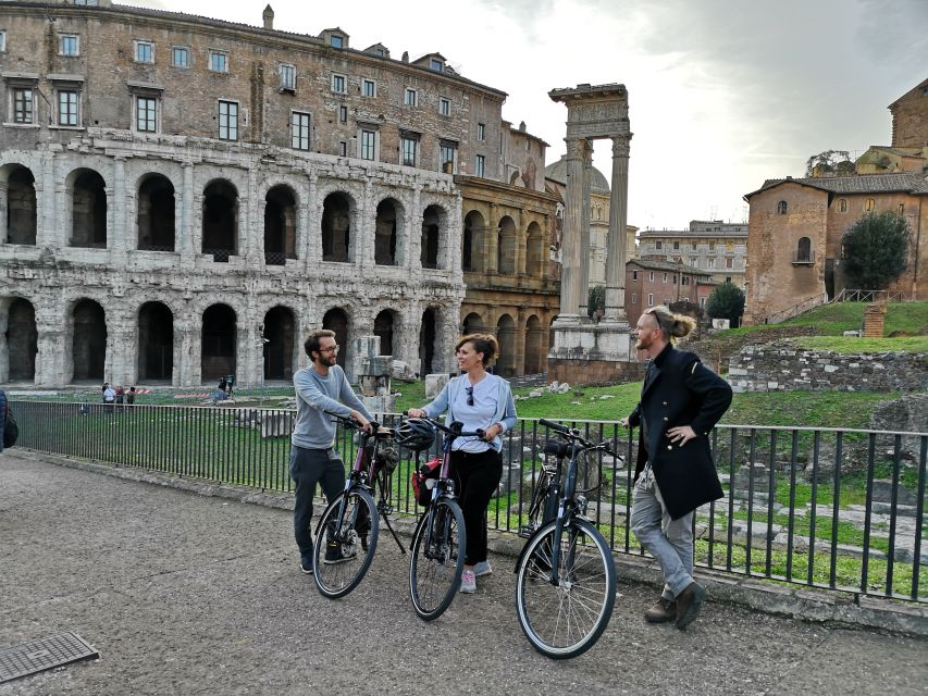 Rome By Night: Small Group E-Bike Tour - Trevi Fountain at Night: The Classic Stop, Reframed
