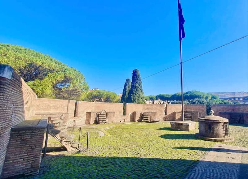 Rome: Castle Sant'Angelo Ticket w/ audioguide option - Inside the Papal Rooms: what you’ll actually see