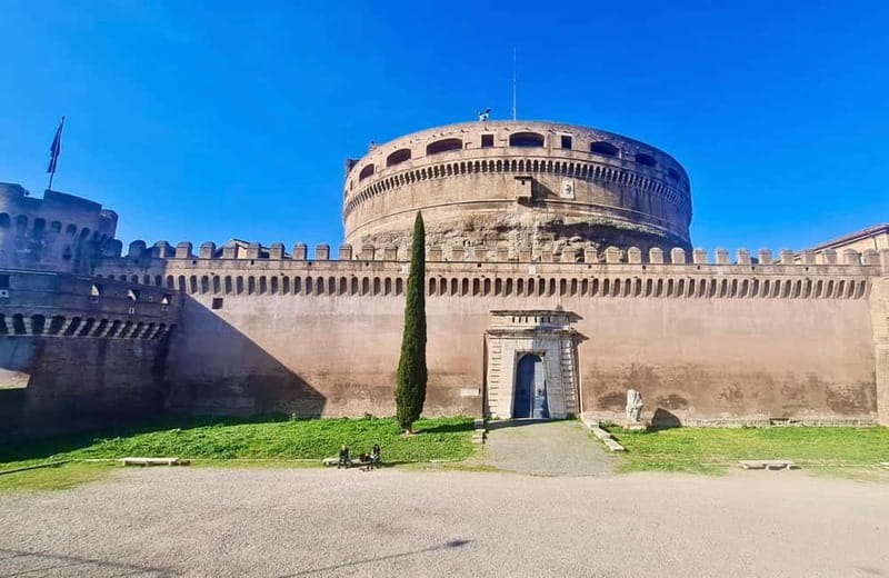 Rome: Castle Sant'Angelo Ticket w/ audioguide option - Secret passage lore and the Vatican connection