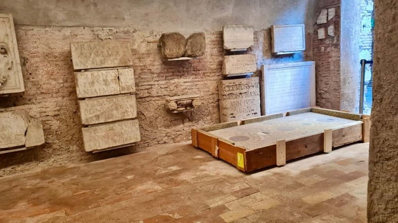 Rome: Castle Sant'Angelo Ticket w/ audioguide option - Skip-the-line entrance and a self-paced 1-hour visit