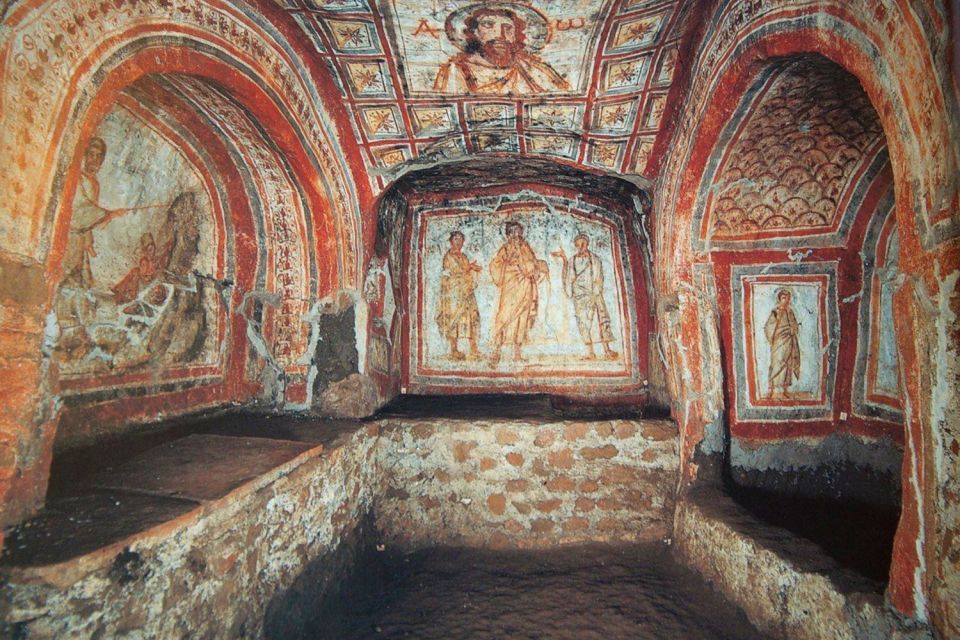 Rome: Catacombs Underground Tour, Ticket, and Transfer - Meeting Near the Colosseum and the Air-Conditioned Transfer That Keeps Things Easy