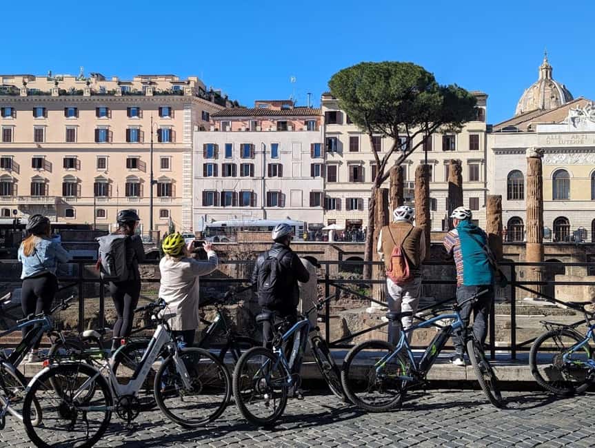 Rome: City Highlights Electric Bike Tour - Campo de’ Fiori and Piazza Navona: fountains and energy from the saddle