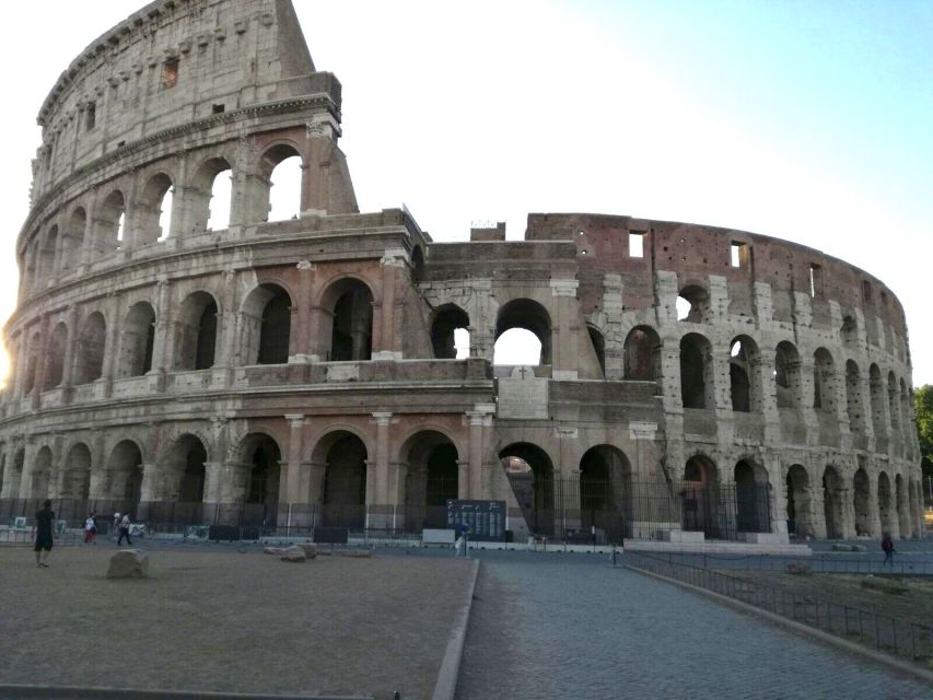 Rome: Colosseum and Palatine Hill Guided Walking Tour - Skip-the-line Colosseum access: what you really save