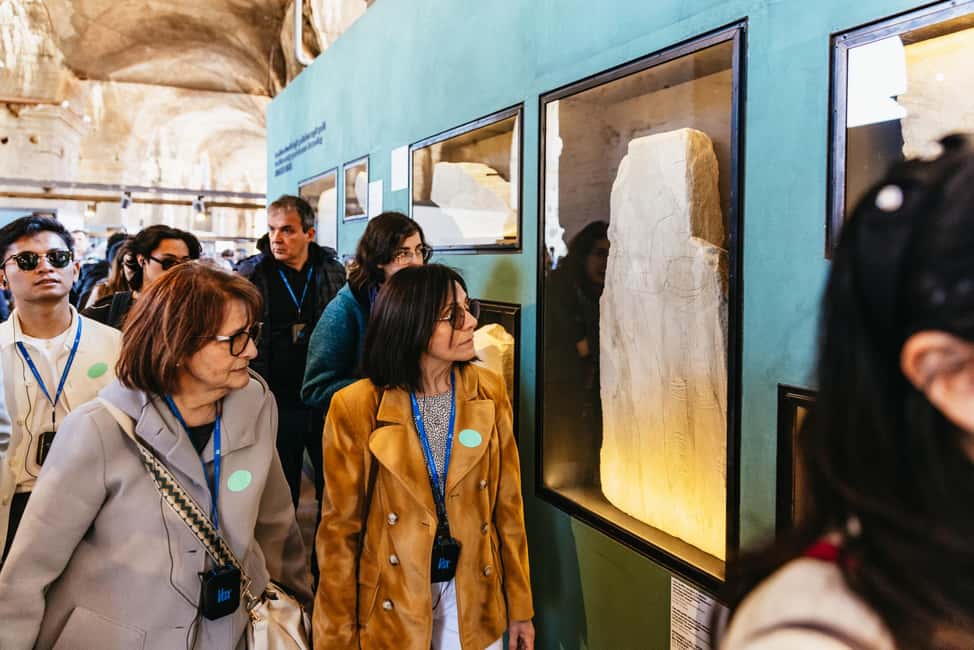 Rome: Colosseum, Forum & Palatine Hill Tour & Optional Arena - Palatine Hill: From Romulus to the Republic’s Power