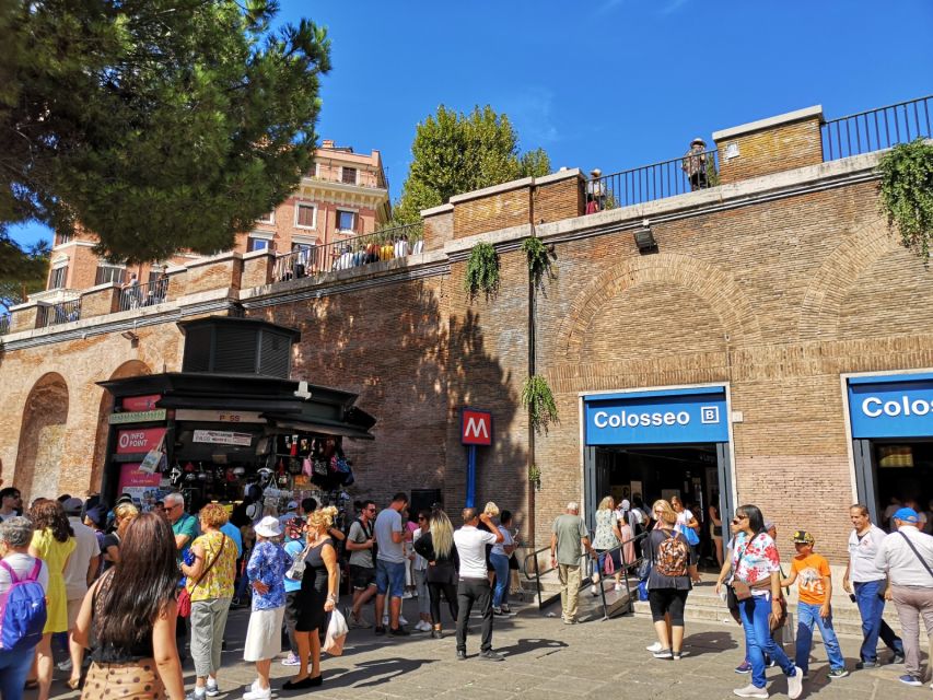 Rome: Colosseum, Roman Forum and Palatine Hill Private Tour - Colosseum entry and the 90-minute guided walkthrough that pays off