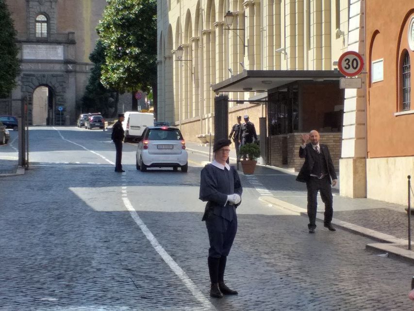 Rome: Early Morning Small-Group Vatican Tour with Pickup - Getting Through Security Fast With Early Tickets