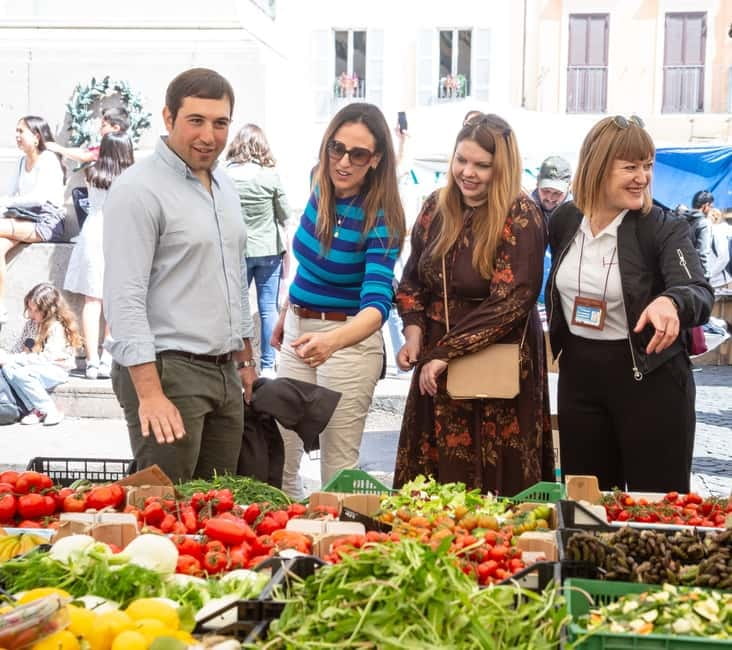 Rome: Eat Like a Roman Ghetto & Campo de' Fiori Food Tour - The Jewish Ghetto portion: fried artichokes and neighborhood stories